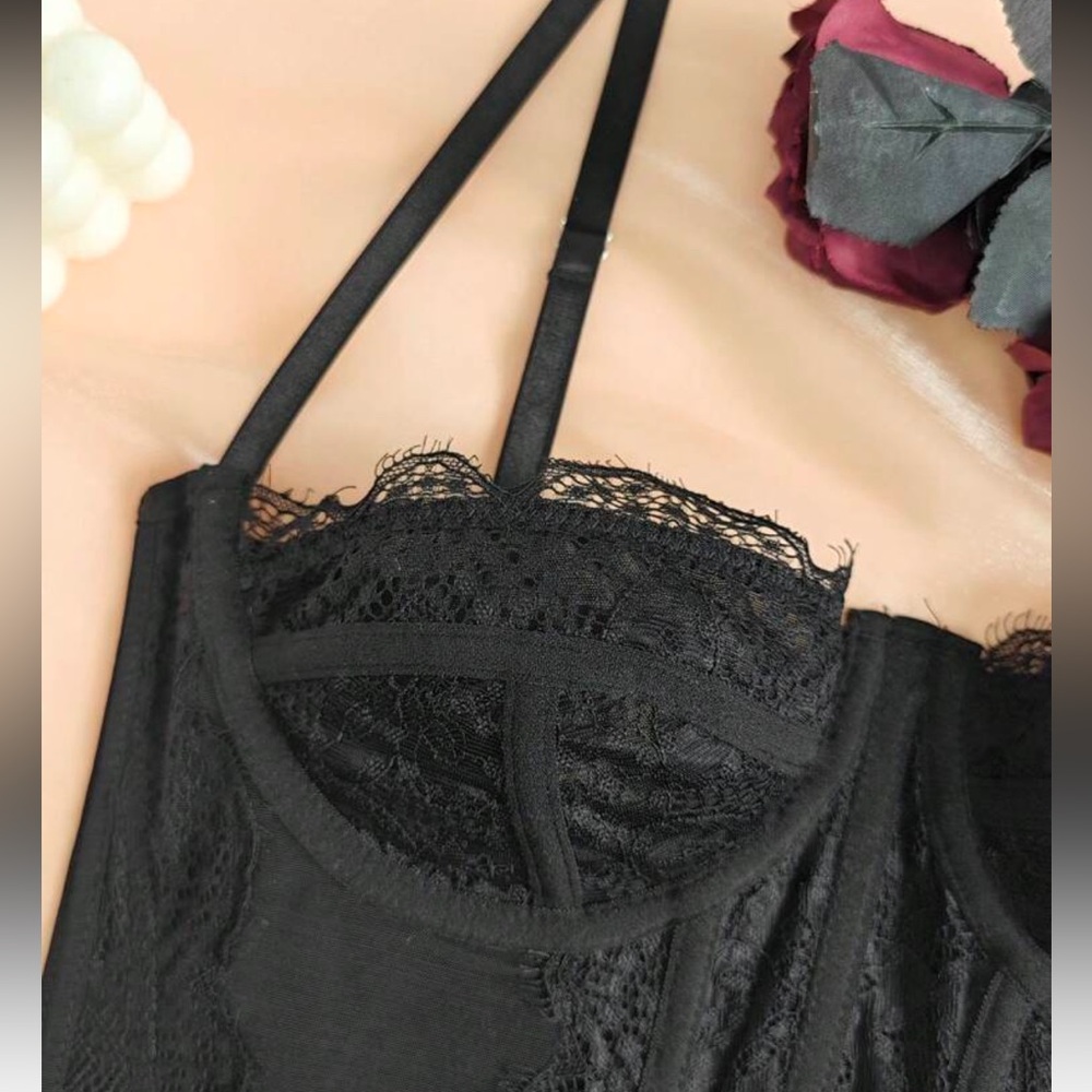 Luxe black corset crop top bralette - Picture 4 of 6